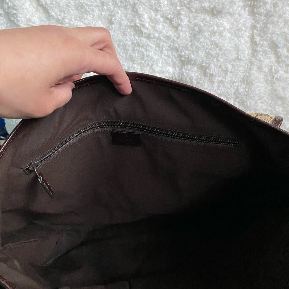 😍SOLD😍

Aythentic GG flap messenger bag - Picture 4 of 6